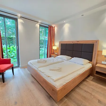 Apartment Strandvillen - Mit 2 Schlafzimmern Und Terrasse Pva-01